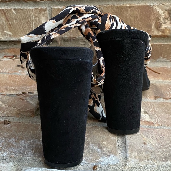 Liliana Heels - Picture 3 of 6